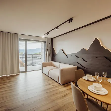 公寓 Luxury Szklarska 斯克拉斯卡波伦巴